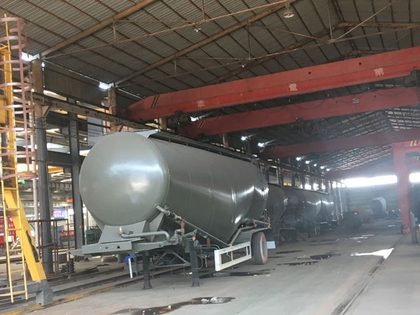 生產(chǎn)車(chē)間